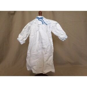 Pleasant Company American Girl  Kirsten's Nightgown‎ White blue ribbon Vintage